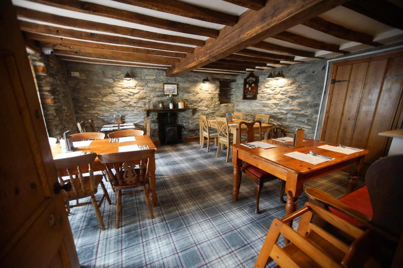 Hotel The Dudley Arms Llandrillo Exteriér fotografie